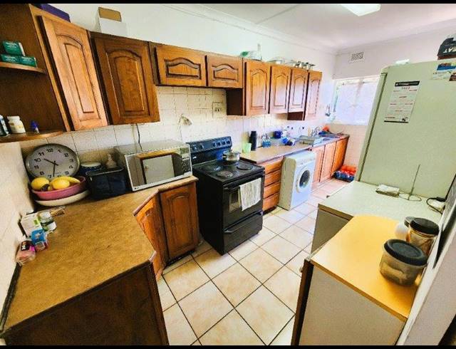 3 BEDROOM FLAT SOLD IN PINETOWN CENTRAL
